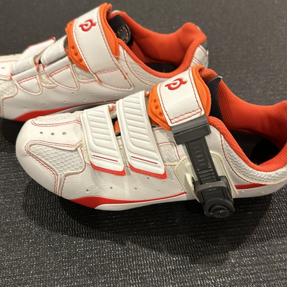 Peloton Shoes Size 36 (US 4) - Picture 2 of 6